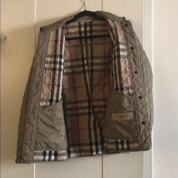 [SOLD] Burberry Quilted Jacket - Picture 5 of 5